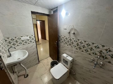 Bathroom in 3 BHK Apartment at Ascent Sevy Ville De Phase II, Raj Nagar Extension – for Rent