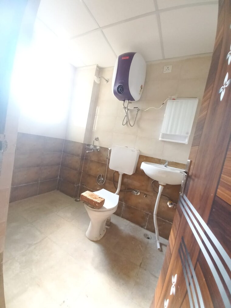 Bathroom, rof-ananda 2 Bedroom 653 Sq.Ft. Apartment In Sector 95 Gurgaon 8347753