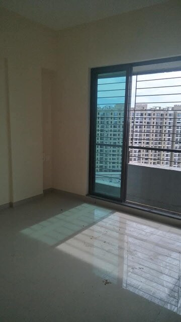Room in 2 BHK Apartment at Ekta Parks Ville, Virar West – for Rent