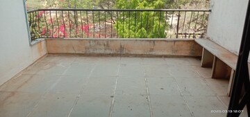 Balcony in 2 BHK Apartment at Bhosle Nagar – for Rent