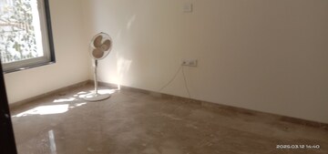 Master Bedroom in 3.5 BHK Apartment at Senapati Bapat Road – for Rent