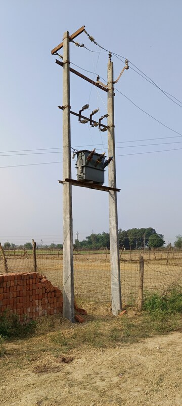  Plot – Exterior View View at Jankipuram Extension - for Sale