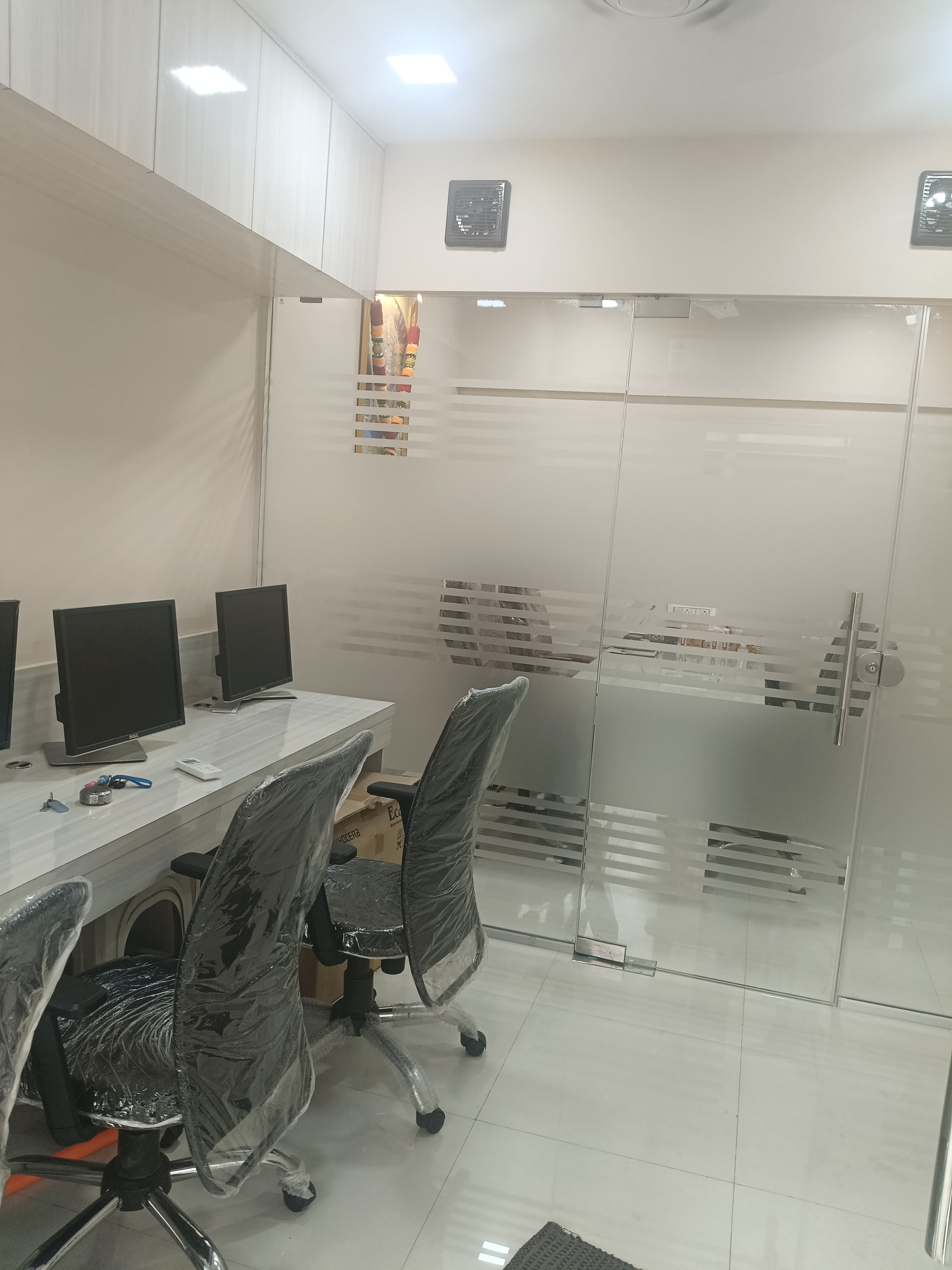 Office Space For Sale in Vasudev Sky High Mira Roa