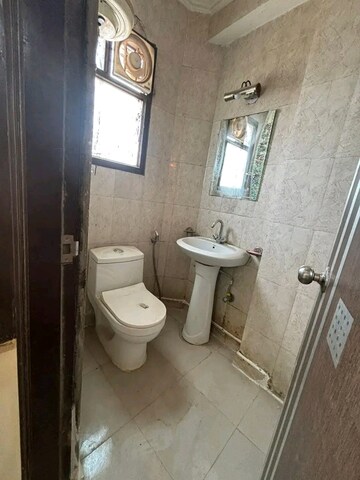 Bathroom in 1 BHK Apartment at Saket – for Rent