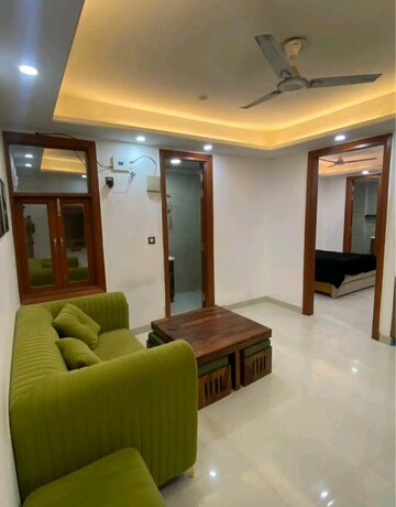 2 BHK Apartment For Rent in Saket