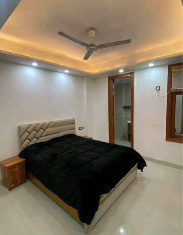 Bedroom in 2 BHK Apartment at Saket – for Rent