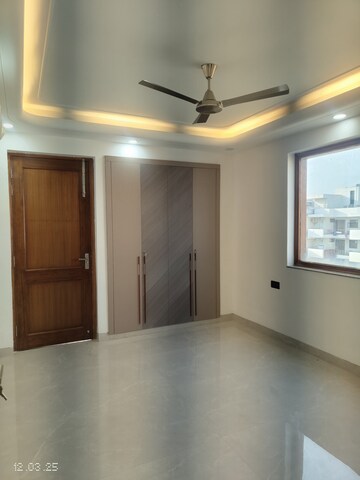 Staircase in 3 BHK Builder Floor at Sector 57 – for Sale