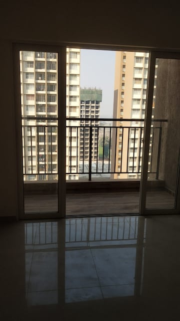 Room in 1 BHK Apartment at Kolte Patil Life Republic, Hinjewadi – for Rent
