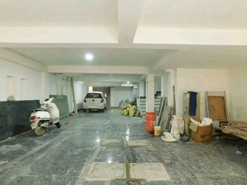 Parking in 3 BHK Apartment at Saket – for Rent