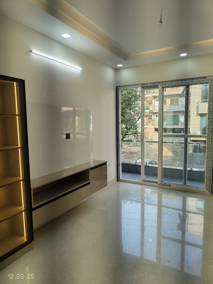 Balcony, sector 57 3 Bedroom 1570 Sq.Ft. Builder Floor In Sector 57 Gurgaon 8347885