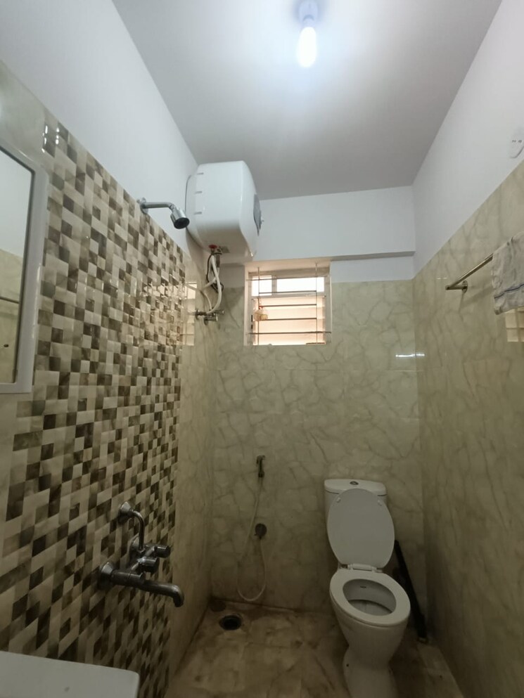 Bathroom, sumukha-maple-grove 4 Bedroom 1940 Sq.Ft. Apartment In Akshayanagar Bangalore 8347880