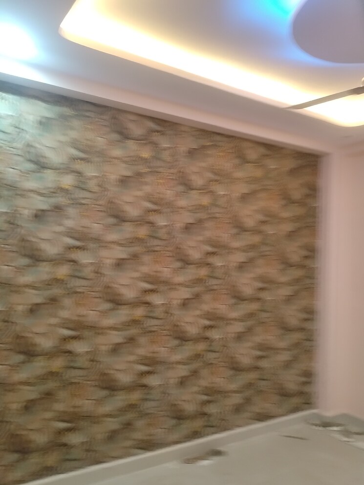 Room, balaji-enclaves 3 Bedroom 100 Sq.Yd. Apartment In Govindpuram Ghaziabad 8347895