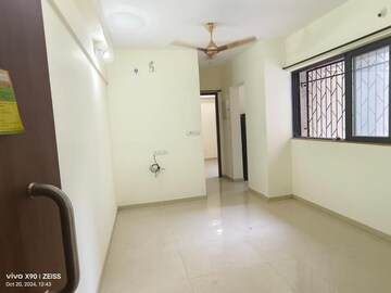 Room in 1 BHK Apartment at Lodha Downtown, Dombivli East – for Rent