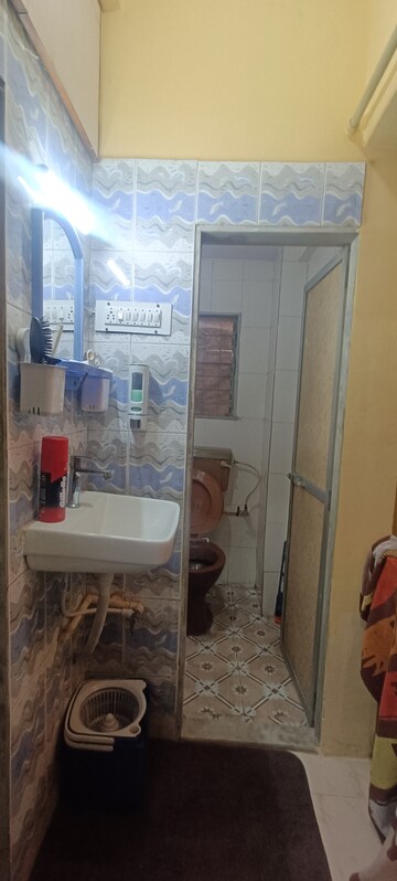 Bathroom in 1 RK Apartment at Akash Darshan, Santacruz East – for Rent