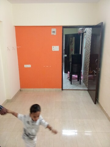 Room in 1 BHK Apartment at Shree Ganesh Ekta CHS, Goregaon West – for Rent