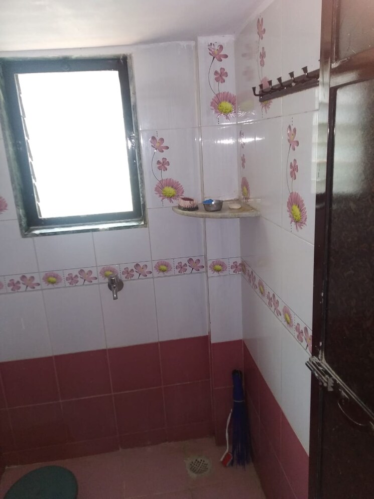 Bathroom, shangrila-chs-virar 2 Bedroom 850 Sq.Ft. Apartment In Virar West Palghar 8347967