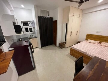 Master Bedroom in 1 RK Builder Floor at Saurabh Niwas, Sector 40 – for Rent