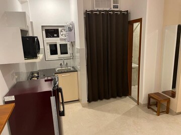Balcony in 1 RK Builder Floor at Saurabh Niwas, Sector 40 – for Rent