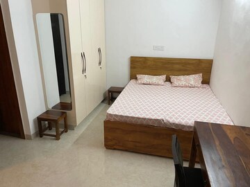 Bedroom in 1 RK Builder Floor at Saurabh Niwas, Sector 40 – for Rent