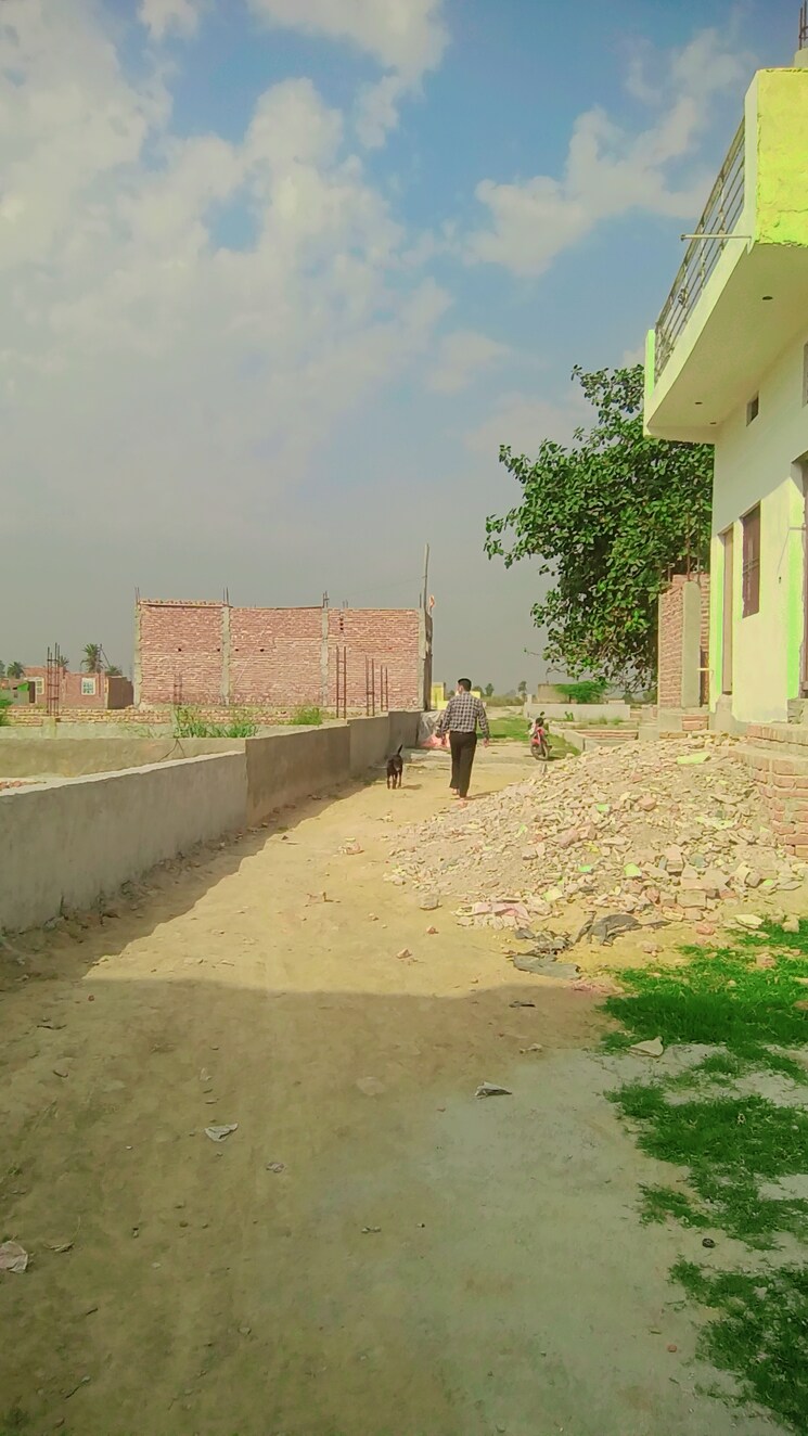undefined, bhopani village  100 Sq.Yd. Plot In Bhopani Village Faridabad 8348003