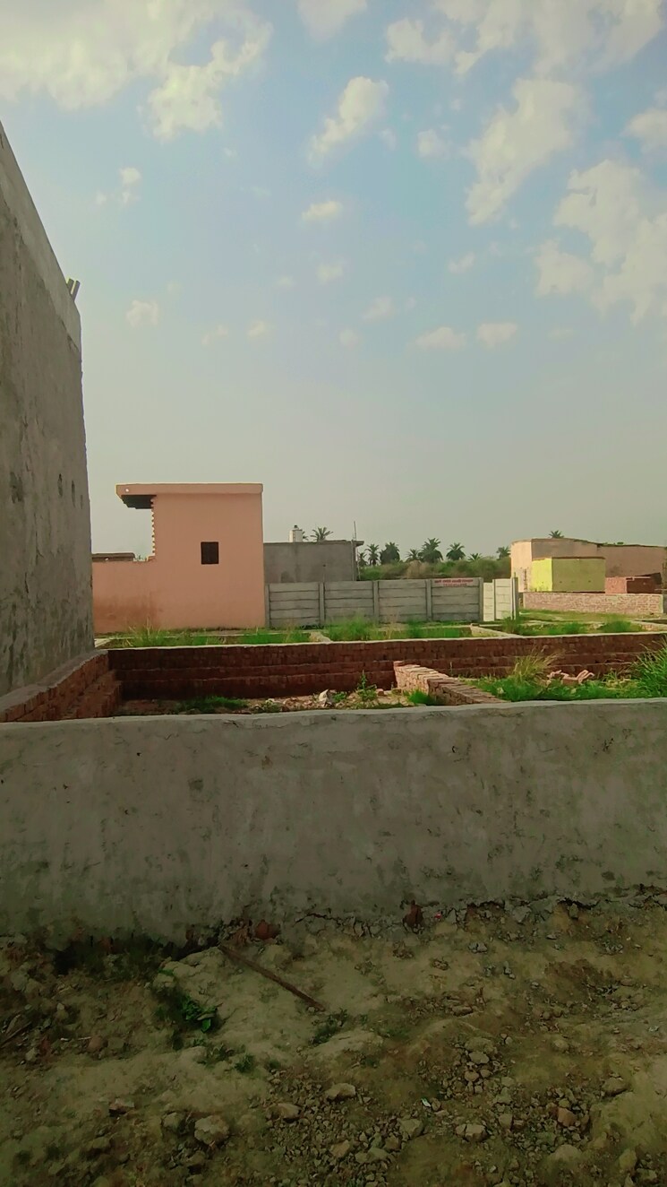Exterior View, bhopani village  100 Sq.Yd. Plot In Bhopani Village Faridabad 8348004