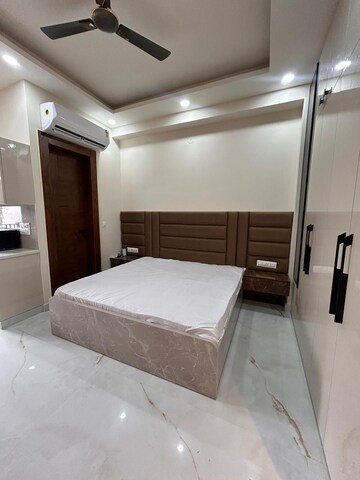 Bedroom in 1 BHK Builder Floor at Sushant Lok 3, Sector 57 – for Rent