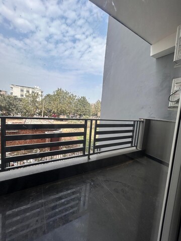 Balcony in 1 BHK Builder Floor at Sector 56 – for Rent