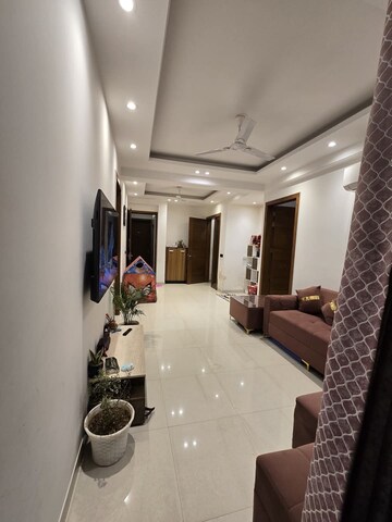 Master Bedroom in 2 BHK Builder Floor at Ardee City, Sector 52 – for Rent