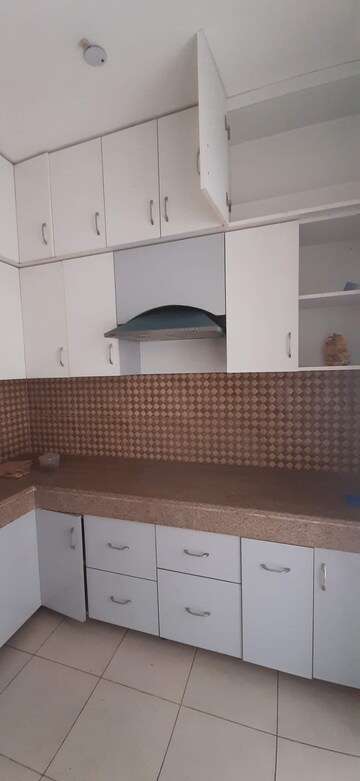 Bathroom in 3 BHK Apartment at Experion The Heart Song, Sector 108 – for Rent