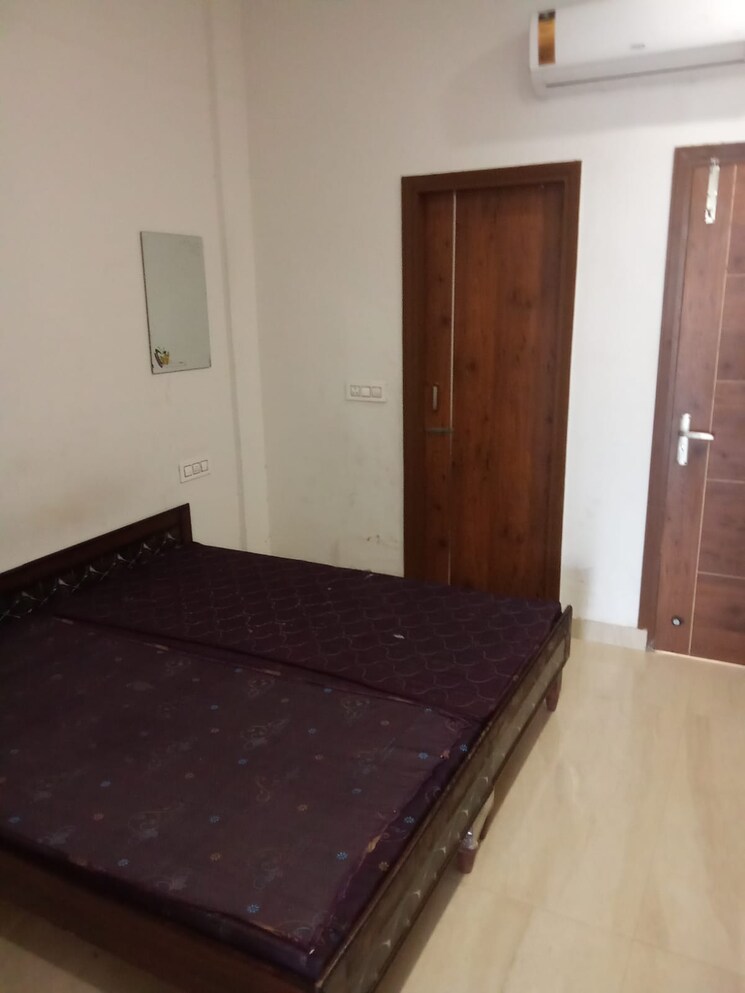 Bedroom, kharar mohali road 2 Bedroom 900 Sq.Ft. Apartment In Kharar Mohali Road Kharar 8348203