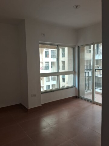 Room in 2 BHK Apartment at DB Orchid Ozone, Dahisar East – for Sale