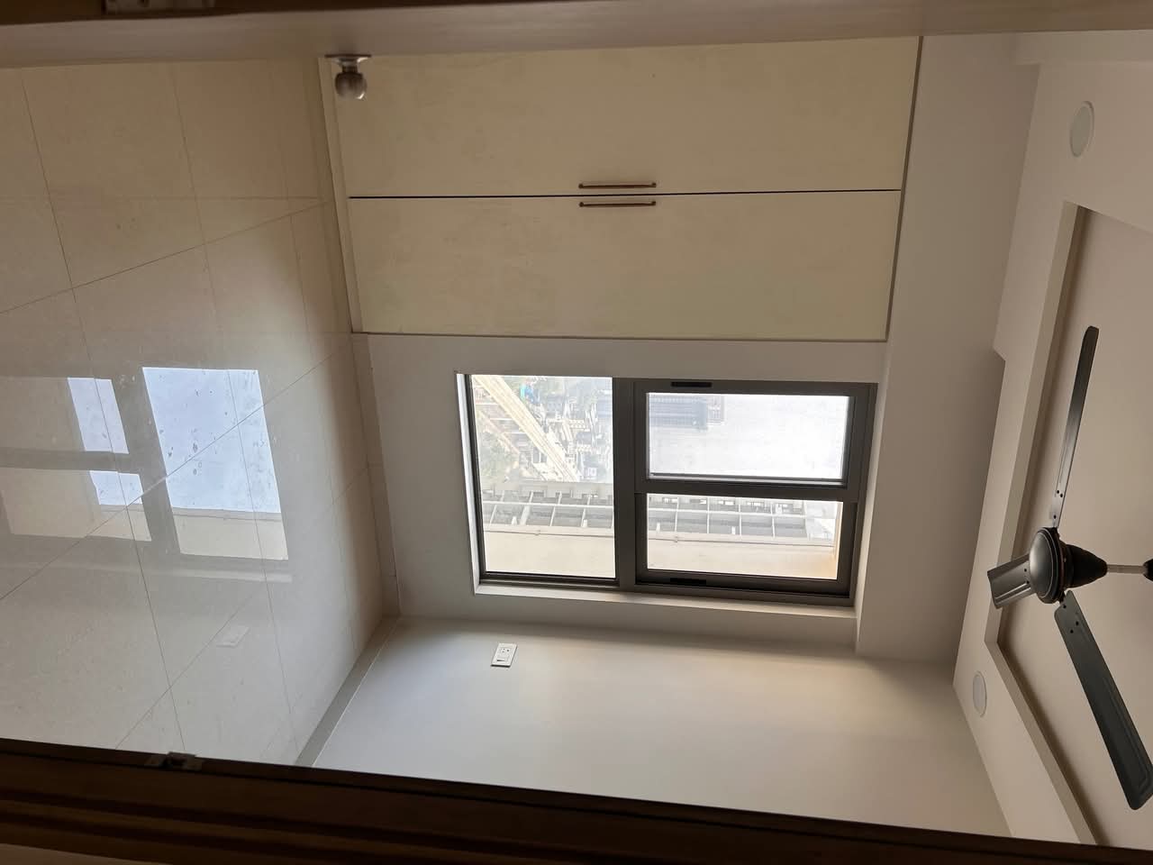 1 BHK + Pooja Room Apartment For Rent in Runwal Eirene