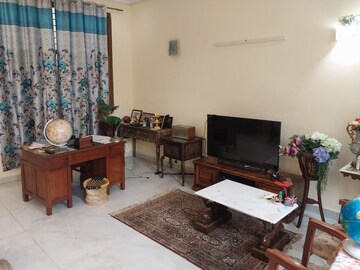 Living Room in 4 BHK Independent House at RWA Apartments Sector 50, Sector 50 – for Rent