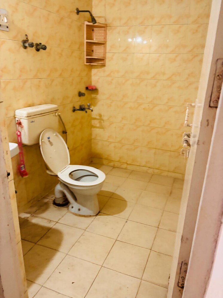 Bathroom, ip extension 3 Bedroom 1250 Sq.Ft. Apartment In Ip Extension Delhi 8348588