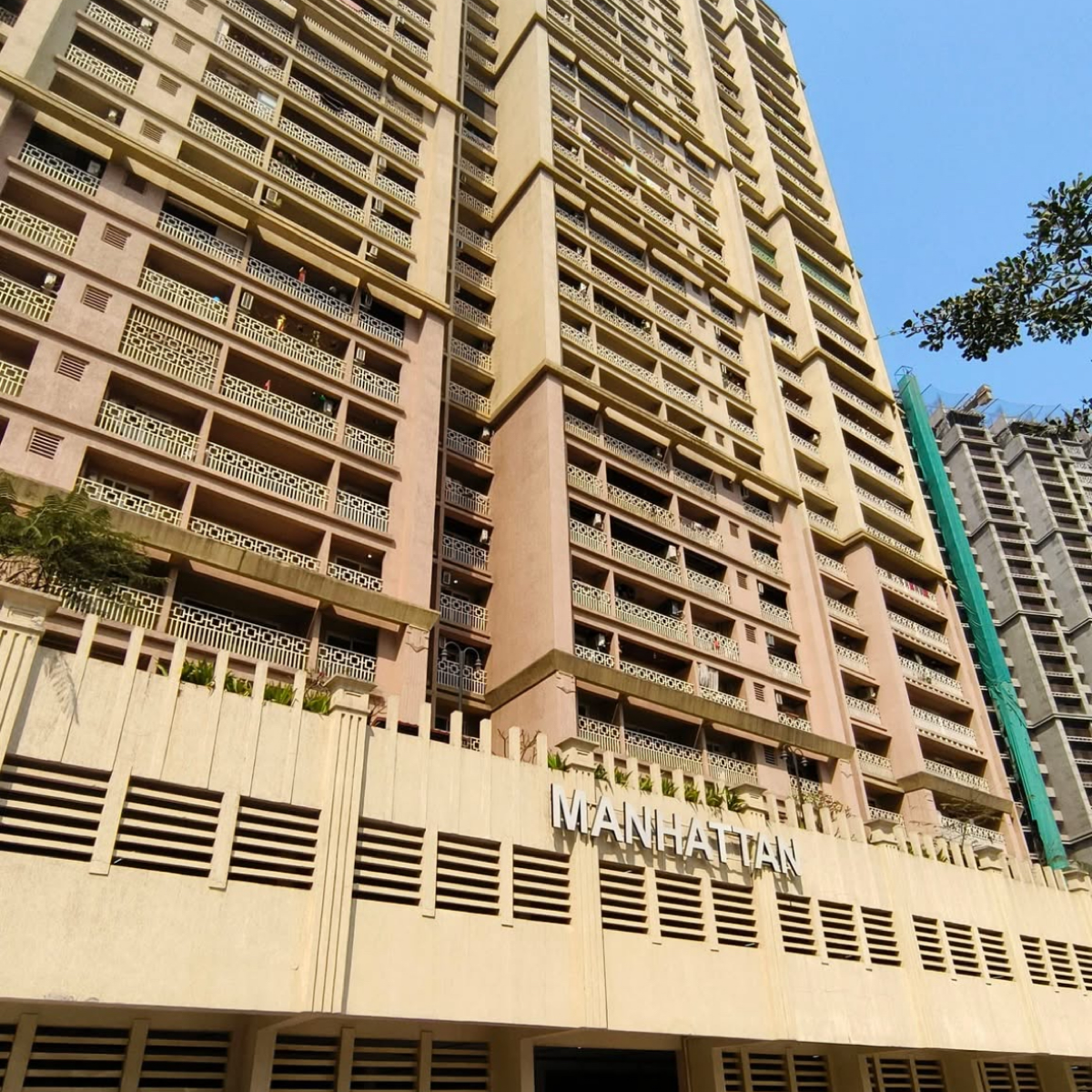 3 BHK 812 Sq.Ft. Apartment in Paradise Sai World City Phase 2