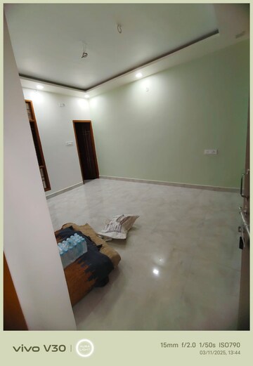 Room in 2 BHK Independent House at Gomti Nagar – for Rent