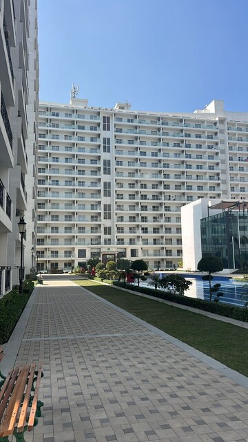 1 BHK Apartment – Exterior View View at Central Park 3 The Room, Sohna Sector 33 - for Rent