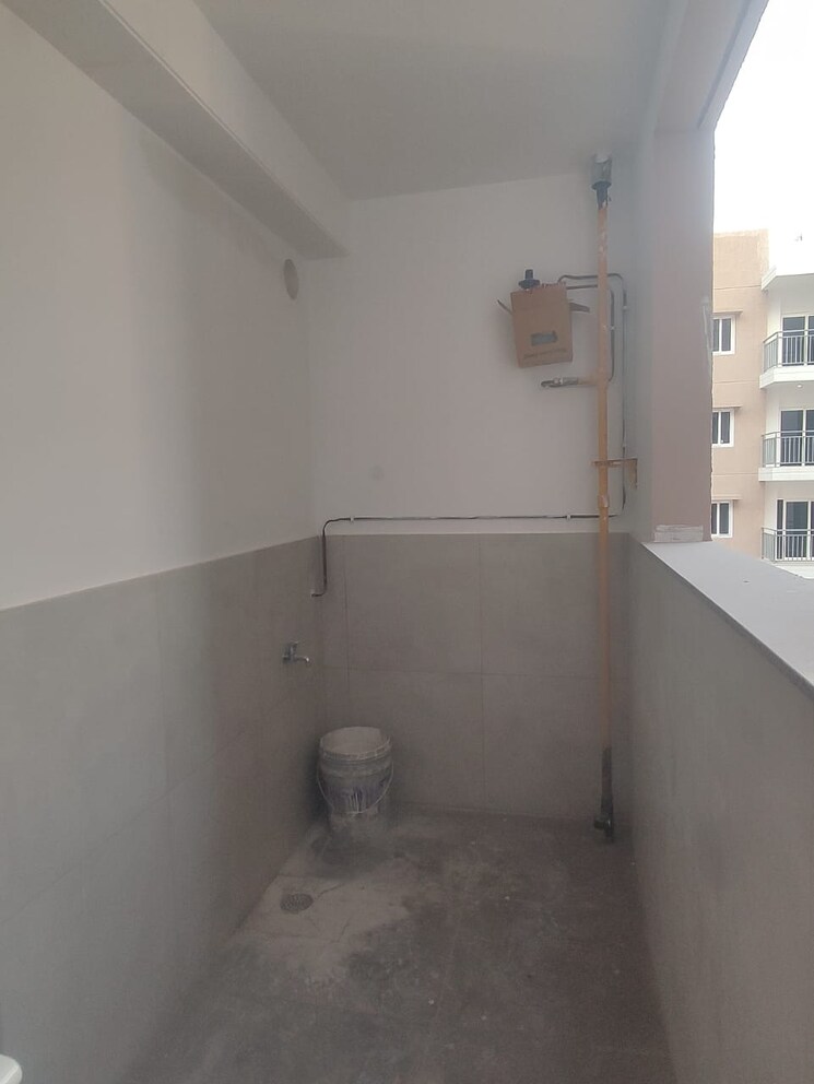 Bathroom, rajapushpa-provincia 3 Bedroom 2335 Sq.Ft. Apartment In Narsingi Hyderabad 8348641