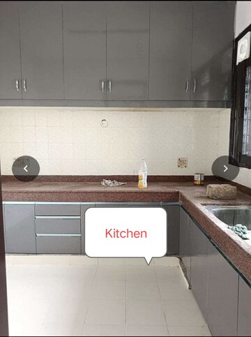 Kitchen in 3.5 BHK Apartment at Abhinandan CGHS, Sector 51 – for Rent