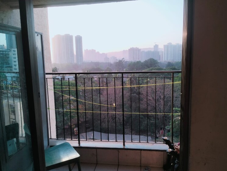 Room, thane west Pg For Girls In Thane West 8348674