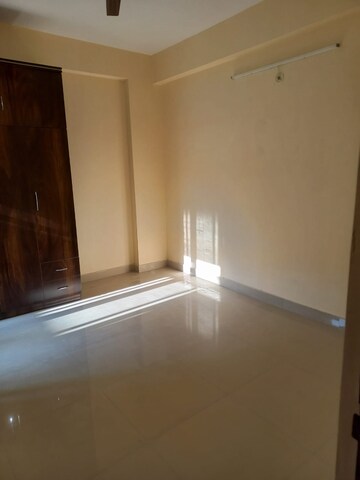 Room in 2 BHK Apartment at GTM Forest Lavana, Mohkampur – for Rent
