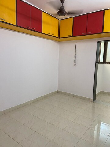 2 BHK Apartment For Rent in Riddhi Garden, Malad East