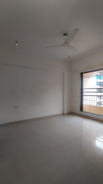 Room in 1 BHK Apartment at Raunak City Phase 3, Kalyan West – for Rent