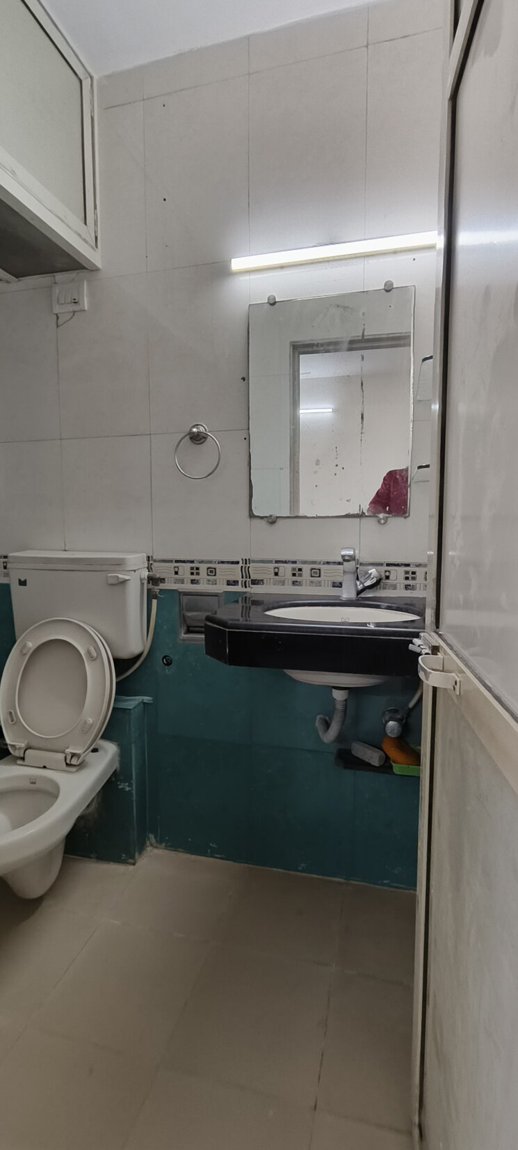 Bathroom, tulip-chs-santacruz 2 Bedroom 850 Sq.Ft. Apartment In Santacruz East Mumbai 8348732