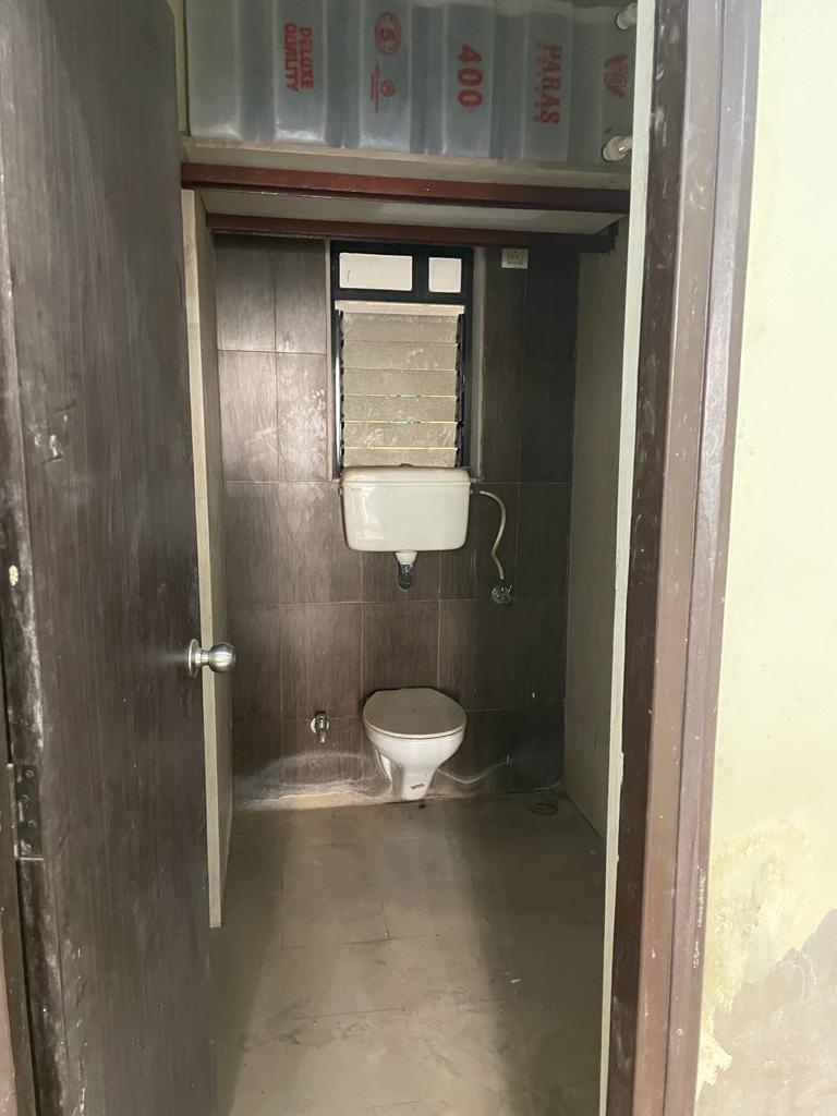 2 BHK + Pooja Room 906 Sq.Ft. Apartment in Raunak City Sector 4 D5