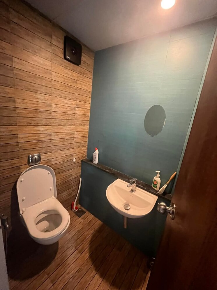Bathroom, lodha-altus 3 Bedroom 1313 Sq.Ft. Apartment In Borivali East Mumbai 8348742