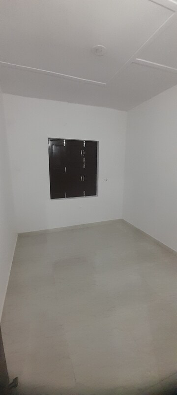 Room in 3 BHK Independent House at Dayanand Nagar – for Rent