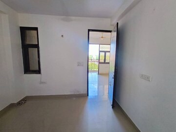 Room in 1 BHK Apartment at Saket – for Rent