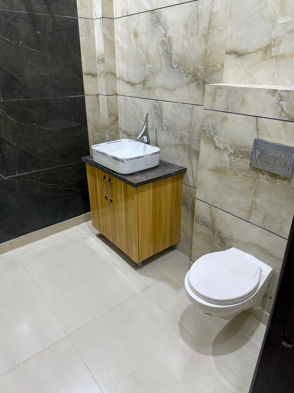 4 BHK + Extra Room Builder Floor For Sale in Saraswati Lock 