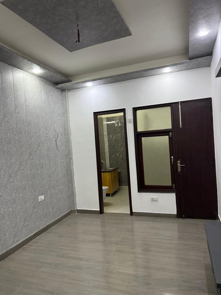 Room, madhavpuram 4 Bedroom 162 Sq.Yd. Builder Floor In Madhavpuram Meerut 8348771